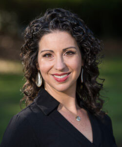 headshot of Hillary Straus